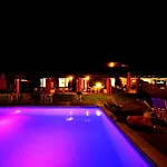 아파트 — Pool — Idro