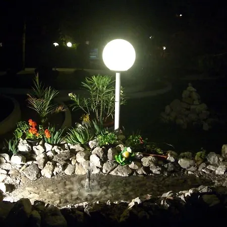 Apartment — Pool — Idro *
